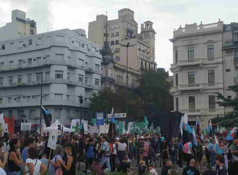 Marcha a Plaza de Mayo por el Día de la Memoria – Revista el Abasto